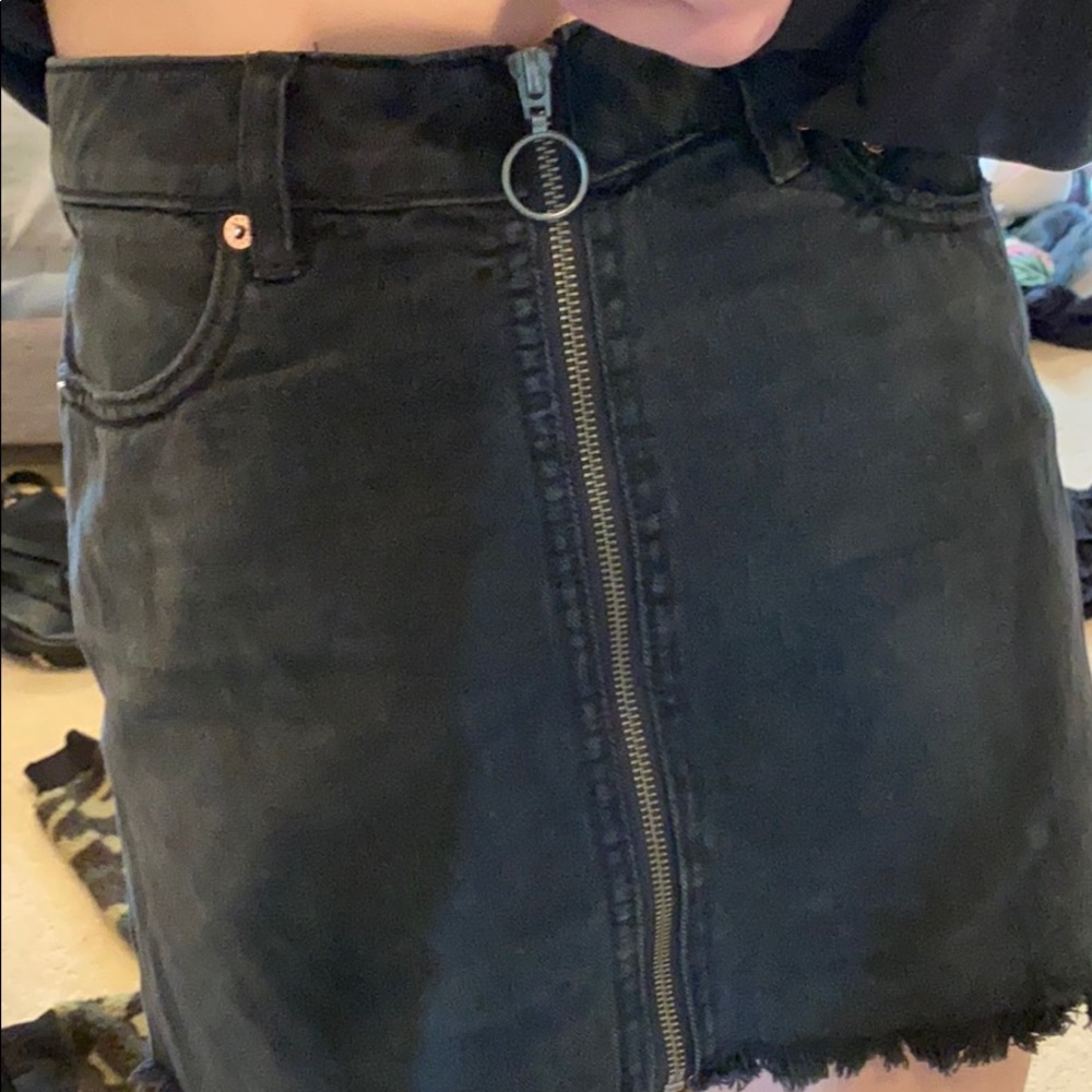 black skirt